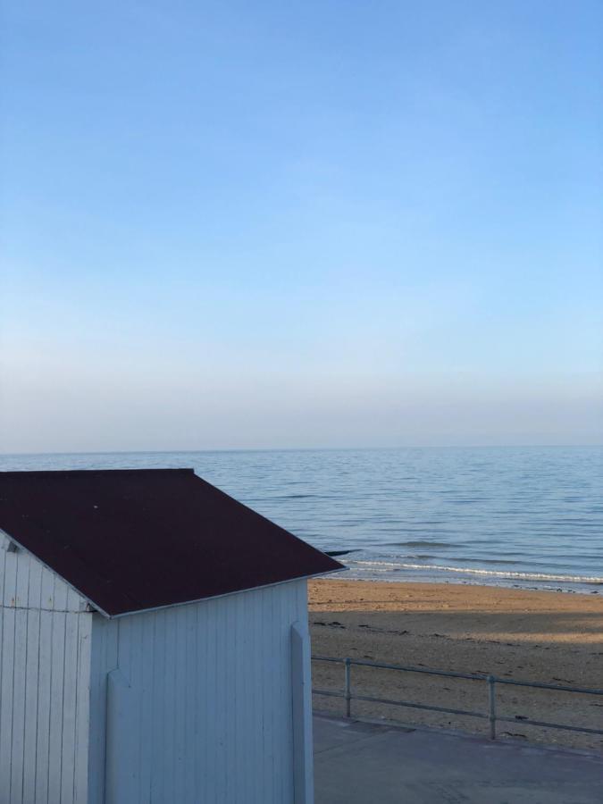 Le Spot, Appartement Spacieux A 30M De La Mer 45M2 Luc-sur-Mer Εξωτερικό φωτογραφία